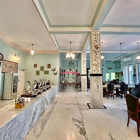 Umaid Palace - A Lakeside Heritage Palace Resort Near Jaipur Close To Bhangarh & Chand Baori Stepwell Abhaneri Dubbī Εξωτερικό φωτογραφία