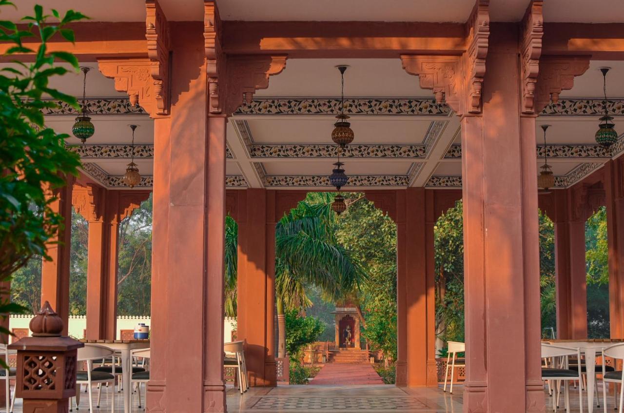 Umaid Palace - A Lakeside Heritage Palace Resort Near Jaipur Close To Bhangarh & Chand Baori Stepwell Abhaneri Dubbī Εξωτερικό φωτογραφία
